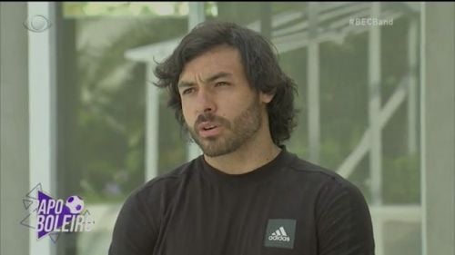 Ricardo Goulart é naturalizado chinês