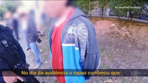 LADRÃO DIZ QUE ROUBOU CELULAR, SE ARREPENDEU E O DEVOLVEU PARA VÍTIMA