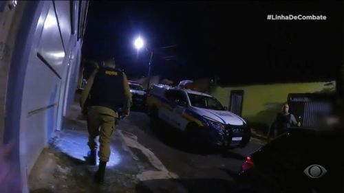 LADRÕES DE CARRO TENTAM ENGANAR A POLÍCIA E ACABAM PRESOS
