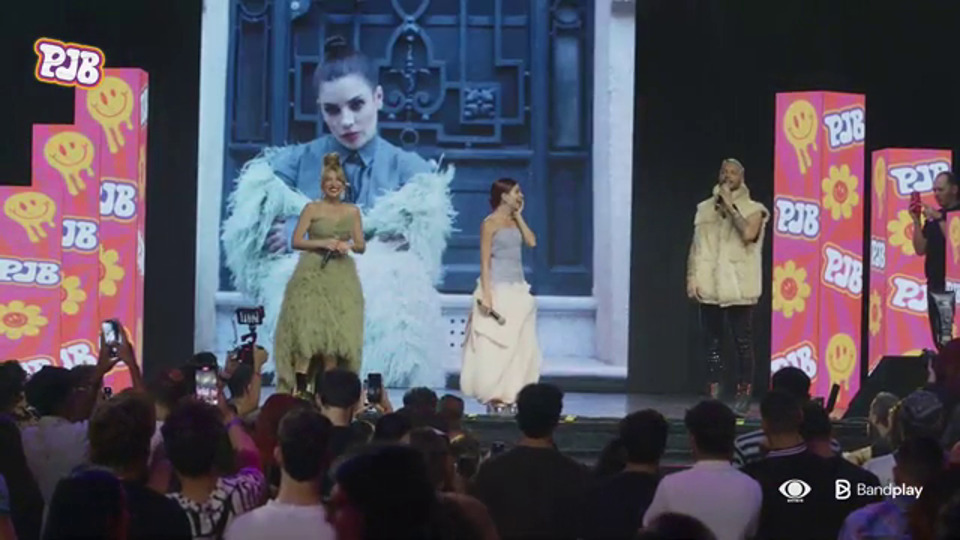 Gkay vence Prêmio Jovem Brasileiro na categoria moda