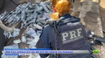 PRF apreende 26 fuzis em caminhão na BR-277, no Paraná