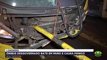 Ônibus desgovernado bate em muro e assusta moradores em Londrina