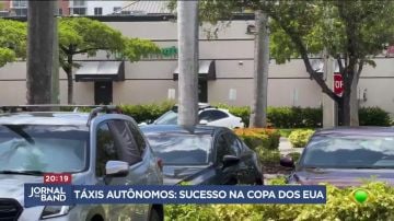 Táxis autônomos viram atração entre torcedores na Copa do Mundo