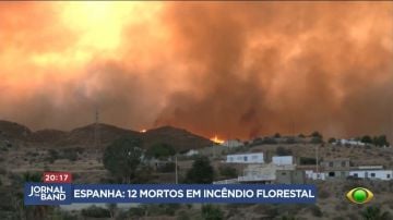 Incêndio florestal deixa 12 mortos e 23 desaparecidos na Espanha