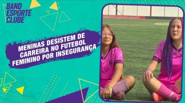 Meninas desistem de seguir carreira no futebol feminino